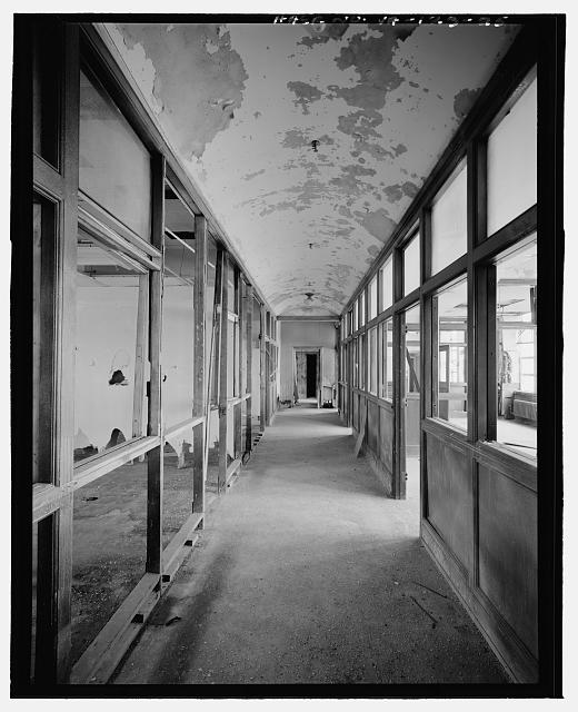 Ford Alexandria Plant INTERIOR, ADMINISTRATION BUILDING, 2ND FLOOR CORRIDOR, LOOKING NORTH; NOTE LIGHTING FIXTURE IN COVED CEILING