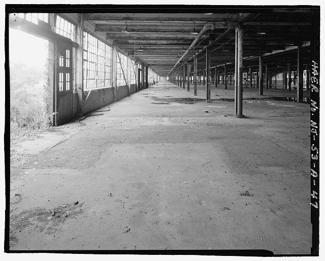 Ford Edgewater Assembly Plant FIRST FLOOR, FINAL ASSEMBLY CONVEYOR SUPPORT, BAY 35/6 NORTH, TO SOUTHEAST