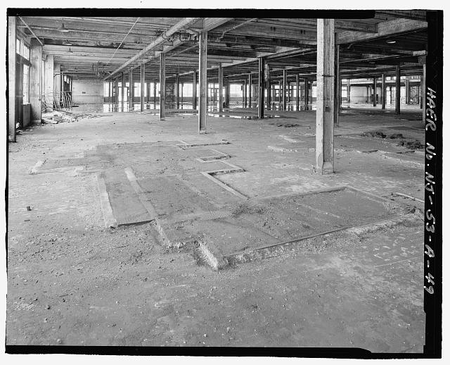 Ford Edgewater Assembly Plant FIRST FLOOR, POSSIBLE SUPPORTS FOR WATER OR BRAKE TEST EQUIPMENT, BAYS 50-51/6 NORTH, TO EAST