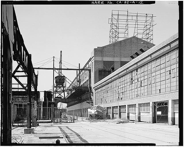 Ford Long Beach Assembly Plant EAST PLANT ELEVATION, CRANE, CORNER OF DIKE, AND CORNER OF SHOP LOOKING SOUTH.